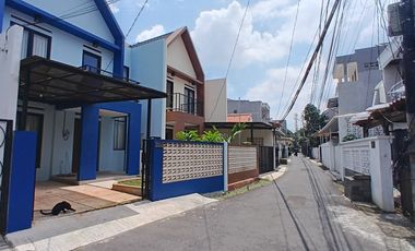 Disewakan Rumah 2 Lantai Brand New Semi Furnished di Tebet Barat, Jakarta Selatan