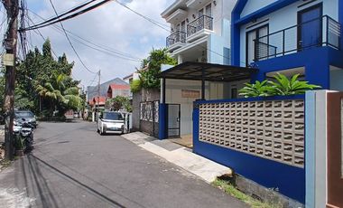 Disewakan Rumah 2 Lantai Brand New Semi Furnished di Tebet Barat, Jakarta Selatan