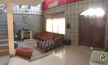 VENTA - CHALET - QUILMES