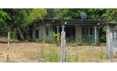 SAN FELIX CASA CON LOTE ORILLA DE PANAMERICANA