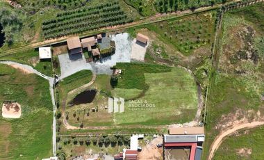 1.81 HA FRENTE A FINCA ALTOZANO EN VALLE DE GUADALUPE