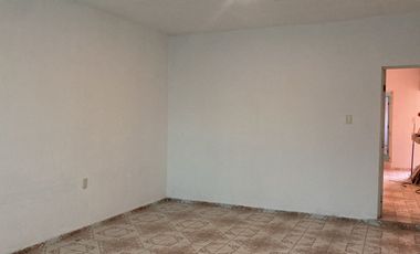 CASA EN VENTA EN FRACCIONAMIENTO OJOCALIENTE 1