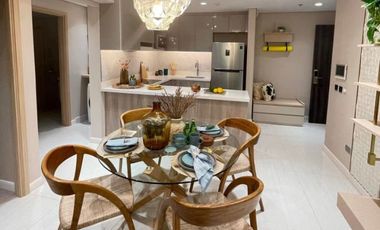 2 bedroom unit with 2 parking slots at Capitol Commons