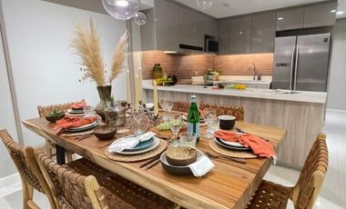 2 bedroom unit with 2 parking slots at Capitol Commons