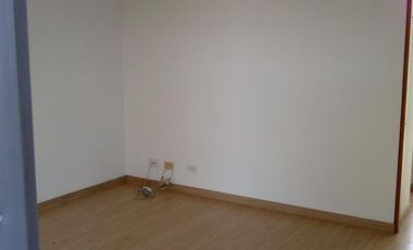 oficina en arriendo en 20 de julio ofichia. Cod A2782