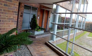 oficina en arriendo en 20 de julio ofichia. Cod A2782