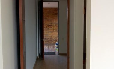 oficina en arriendo en 20 de julio ofichia. Cod A2782