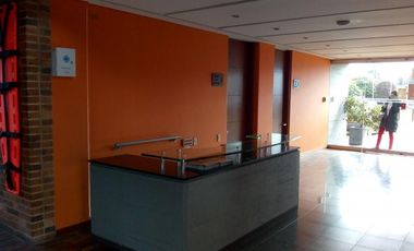 oficina en arriendo en 20 de julio ofichia. Cod A2782