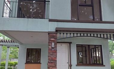 3 Bedroom House 2 Story in Cavite For Sale