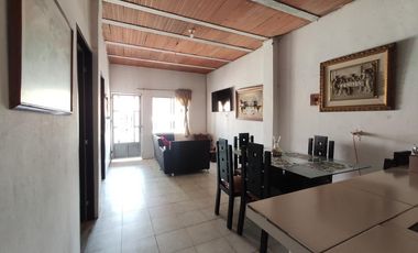 casa en venta en daniel jordan. Cod V25627