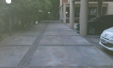 Excelente 2 ambientes proximo estacion  con cochera Vicente López.