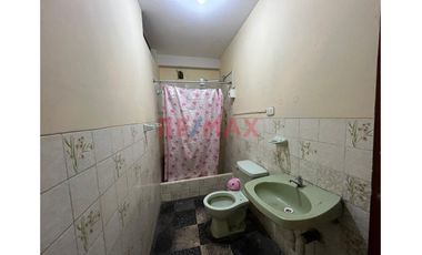 Venta De Casa Con Local Comercial Y Departamento Cerca A Terminal Terrestre