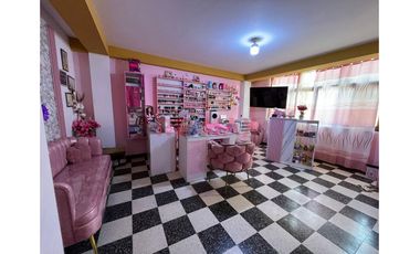 Venta De Casa Con Local Comercial Y Departamento Cerca A Terminal Terrestre