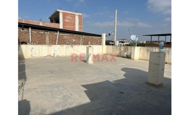 Venta De Casa Con Local Comercial Y Departamento Cerca A Terminal Terrestre