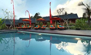 VILLA DIKONTRAKAN DI UBUD BALI DENGAN 5 KAMAR DAN VIEW SAWAH