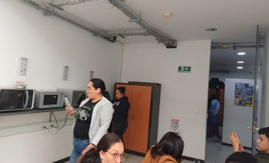 edificio en arriendo en la castellana. Cod A51