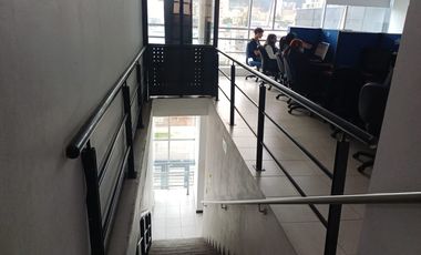 edificio en arriendo en la castellana. Cod A51