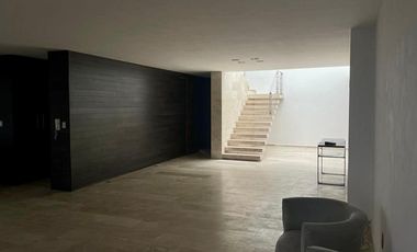 Lujoso Penthouse en venta en Lomas 4a Sección, con increíbles vistas.