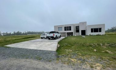 Casa quinta en venta de 3600m2 ubicado en Canning