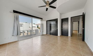 Casa en renta de 3 recámaras en Isla Dorada, Zona hotelera, Cancún