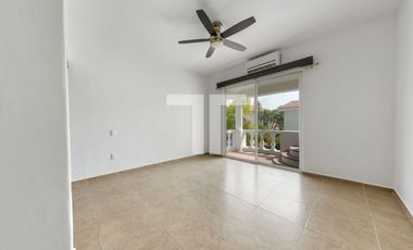 Casa en renta de 3 recámaras en Isla Dorada, Zona hotelera, Cancún