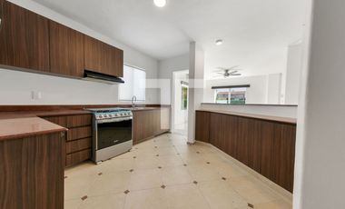 Casa en renta de 3 recámaras en Isla Dorada, Zona hotelera, Cancún