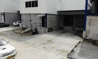 bodega en arriendo/venta en variante condina. Cod A8260