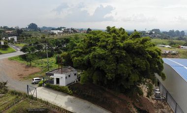 bodega en arriendo/venta en variante condina. Cod A8260