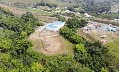 bodega en arriendo/venta en variante condina. Cod A8260