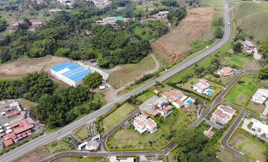 bodega en arriendo/venta en variante condina. Cod A8260