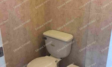 Vendo local comercial para negocio u oficina en centro comercial Plaza del Sol