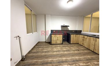 Venta Departamento 2° Piso En Urb. Covidunt A Espaldas De Complejo Chanchan - A 2 Cuadras De Av. Anerica Sur