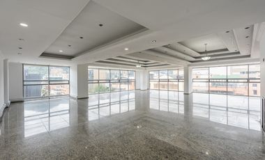 edificio en arriendo/venta en chico norte. Cod A1094082