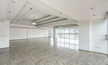 edificio en arriendo/venta en chico norte. Cod A1094082