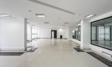 edificio en arriendo/venta en chico norte. Cod A1094082