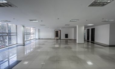 edificio en arriendo/venta en chico norte. Cod A1094082
