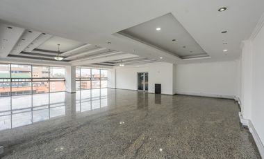edificio en arriendo/venta en chico norte. Cod A1094082