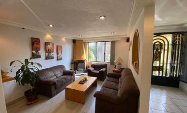 VENTA DE CASA EN PASEOS DEL BOSQUE, NAUCALPAN DE JUÁREZ. ESTADO DE MÉXICO