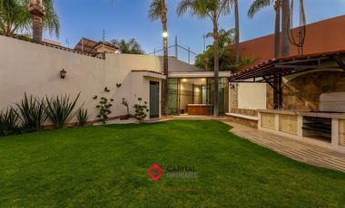 Casa de Lujo en Venta Bugambilias Coto azaleas zona sur