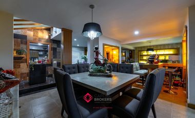 Casa de Lujo en Venta Bugambilias Coto azaleas zona sur