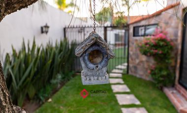 Casa de Lujo en Venta Bugambilias Coto azaleas zona sur