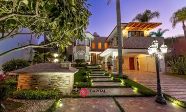 Casa de Lujo en Venta Bugambilias Coto azaleas zona sur