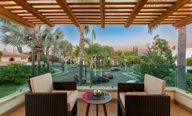 Casa de Lujo en Venta Bugambilias Coto azaleas zona sur