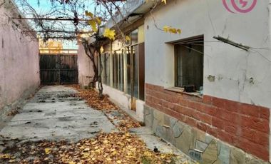GREENWOOD VENDE IMPORTANTE LOTE EN MAIPU CON CONSTRUCCION DE ADOBE