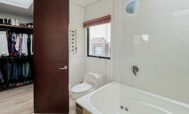 casa en venta en la calera. Cod V7479