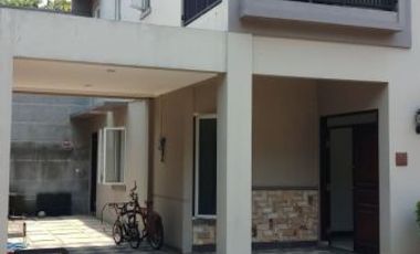 Rumah disewakan di Jawa Barat, Depok