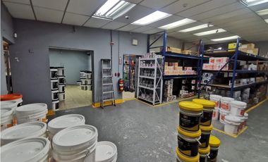 Se Alquila Local Comercial Vía España 260 Mts $8.000.oo