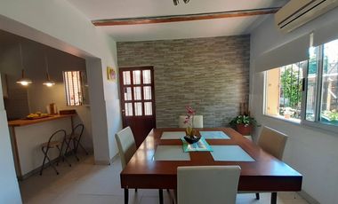 EXCELENTE CASA EN VENTA, 4 AMBIENTES, V. BALLESTER