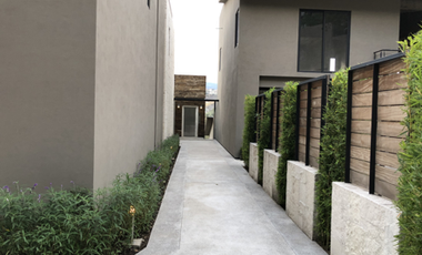 CASA EN VENTA LOMAS CONTRY