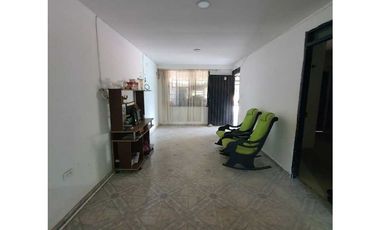 SE VENDE CASA BARRIO VILLA TAXI